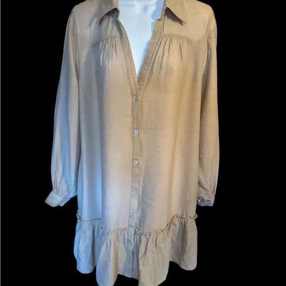 Zara (Beige) Tunic with Lace-Up V-Neck - Picture 2 of 6